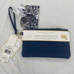 Adrienne Vittadini studio charging wallet‎ with RFID protection, navy blue